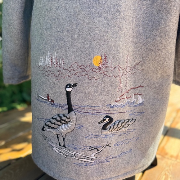 VTG Northern Sun Canadian-Made Pure Virgin Wool Parka Coat with Fur Trim & Embro - Picture 4 of 17